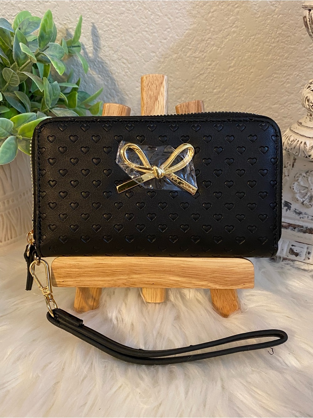 Betsey Johnson Black Heart-Embossed Zip Wristlet with Gold Bow - Picture 8 of 14